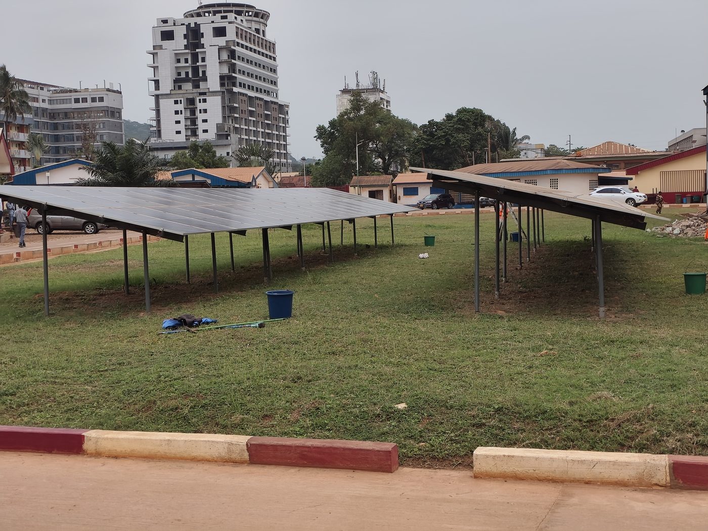 Champ solaire institutionnel